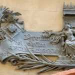 Primer premio del Concurso anual de edificios artísticos, concedido por el Ayuntamiento de Barcelona el año 1907