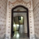 Vestíbul i escala - Vestíbulo y escalera