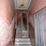 Vestíbul i escala - Vestíbulo y escalera